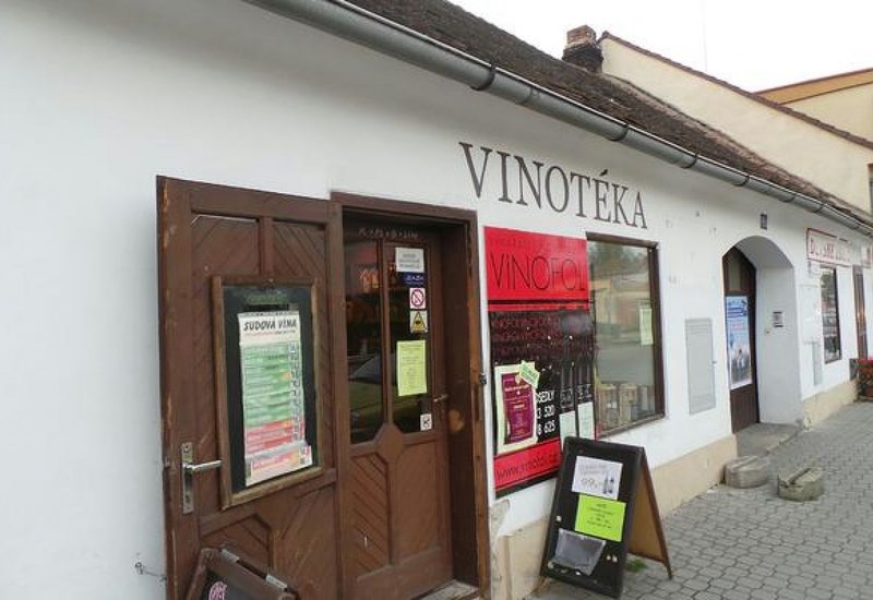 Vinotéka VInofol Třeboň II