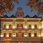 Royal Hotel