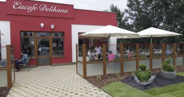 Kavárna Delikana Eiscafe - třída 1. máje