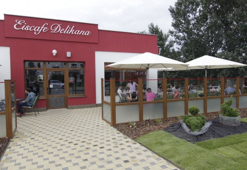 Kavárna Delikana Eiscafe - třída 1. máje