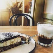 CAFE AMOS