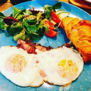 Cheemay cafe lounge