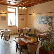 Knossos Greek Cuisine