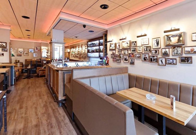Legenda Cafe bar