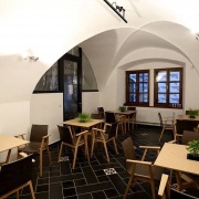 Vinný bar Thir