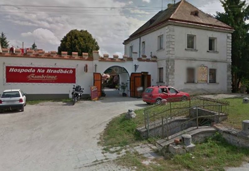 Hospoda Na Hradbách
