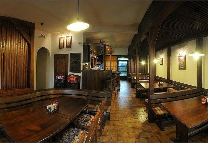 Coucou Bar et Café Restaurant