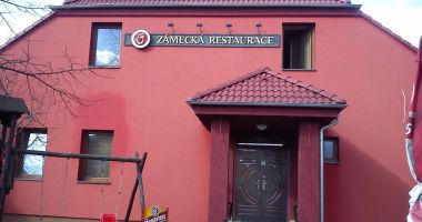 Zámecká restaurace a pizzeria Nové Dvory