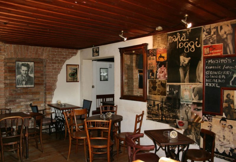 Bar Cihelna