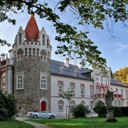 Zámecká restaurace Honoria (Chateau Herálec)