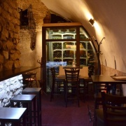 Vinný bar Slámovka