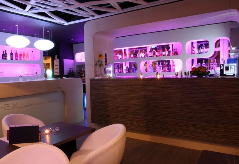 Tuze-extra Music Caffé and Lounge Bar