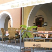 Městský hotel Dorinka Hostinné