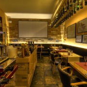 Bresto Restaurant &amp; Vinný bar