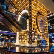 LEVELS - restaurace a bary