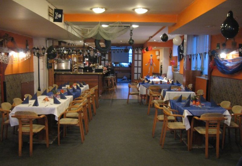 Restaurace a hotel Peliny