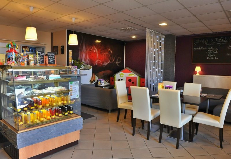Perfect Cafe