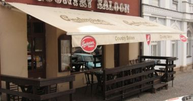 Country Saloon