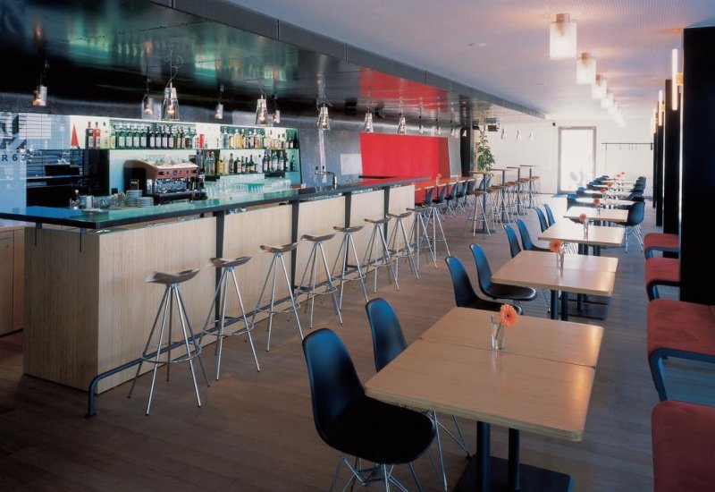 Bowling bar 69
