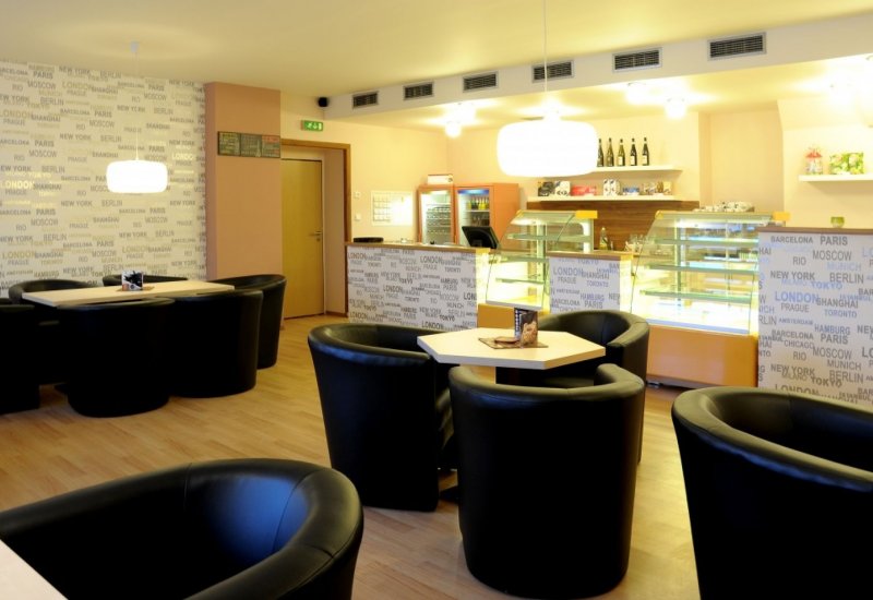 Kavárna Café 100