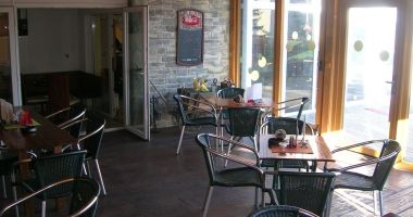 ROCI restaurace a tenisová hala