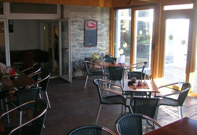 ROCI restaurace a tenisová hala