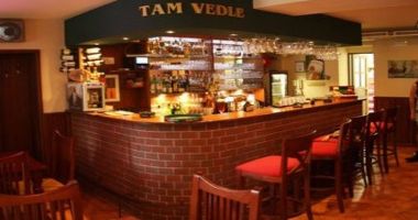 Bar - Restaurant Tam vedle