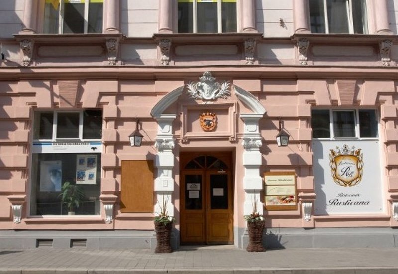 Vegetariánská restaurace Burfi