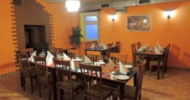Aroma Indian Restaurant