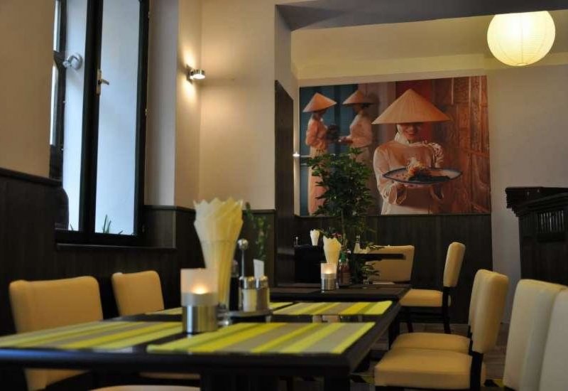Miss Saigon Restaurant &amp; Sushi Bar
