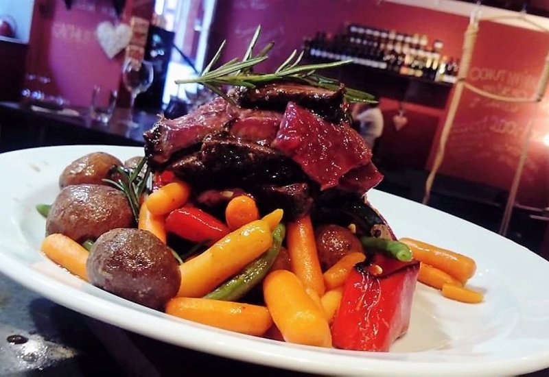 LA VIE bistro beef shop Mánesova