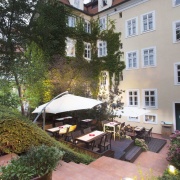 Santini Garden