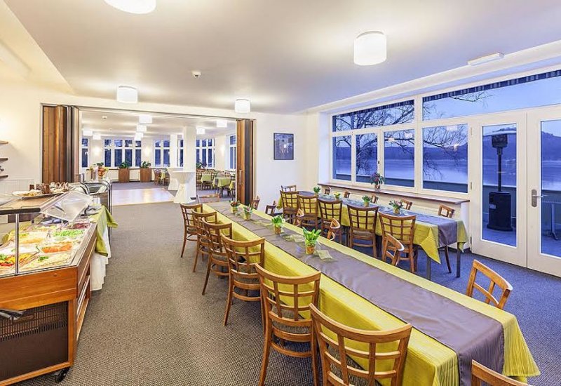 Port Cafe &amp; Restaurant