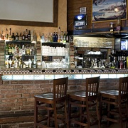 Restaurant &amp; Music Bar Waikiki