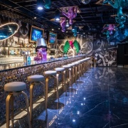LEVELS - restaurace a bary