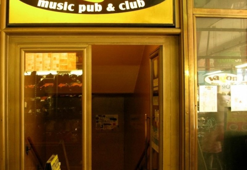 Vagon music pub &amp; club