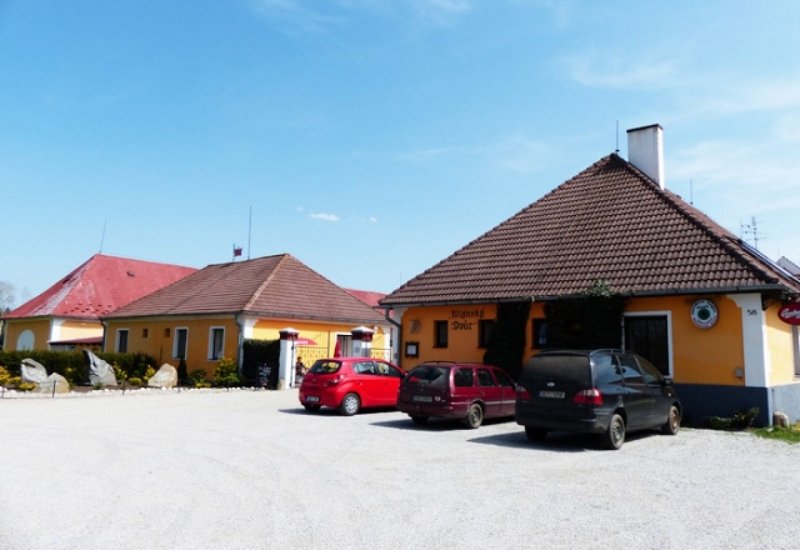 Mlýnský dvůr