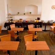 Vysta Cafe Bar