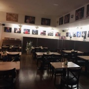 Robin Hood British Bar &amp; Restaurant