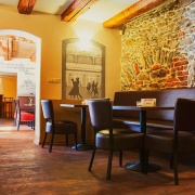 Cafe a Pizzerie Destiny