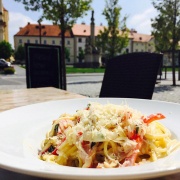 NONNA Pizza &amp; Cafe