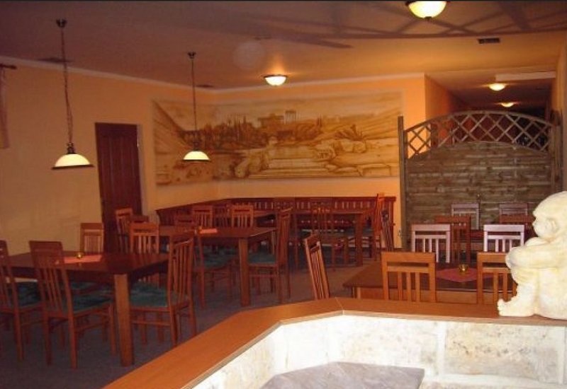 Restaurace-pizzerie-bowling Šluknov