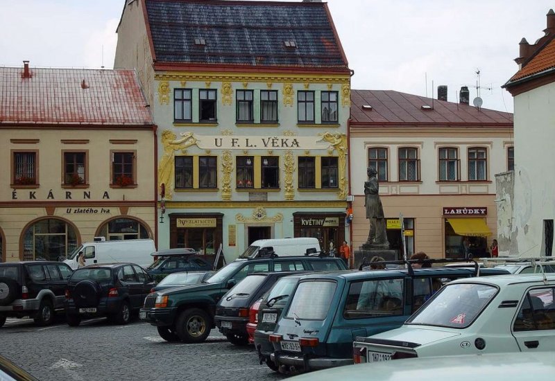 U F. L. Věka
