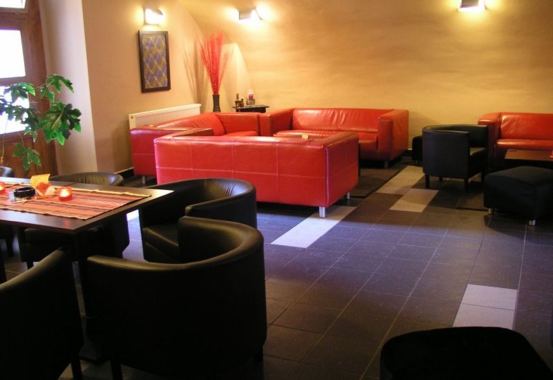 Café a Bar Déjá Vu