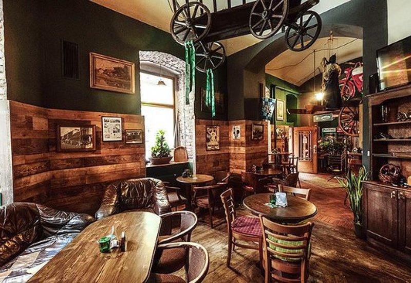 Merlin Irish Pub