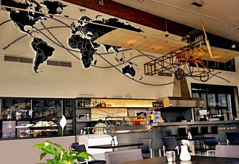 Air Café &amp; Bar