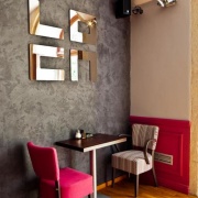 Loca restaurant &amp; café bar