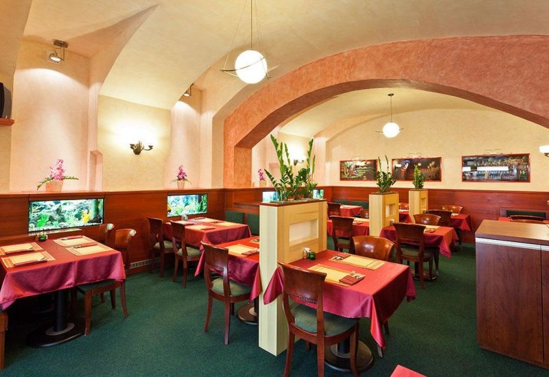 Mailsi Pakistani Restaurant Lipanská