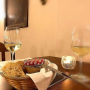 Vinárna Winespace - Vinný sklípek