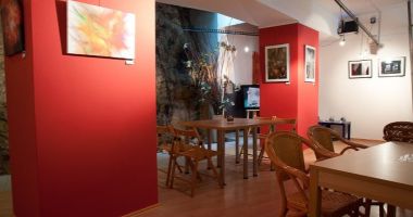 Galerie a kavárna pod Petrovem